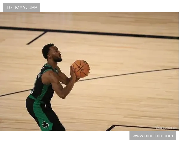 深圳网球队的包夹战术解析与深度剖析网球竞技的秘密 深圳网球队的包夹战术解析与深度剖析网球竞技的秘密