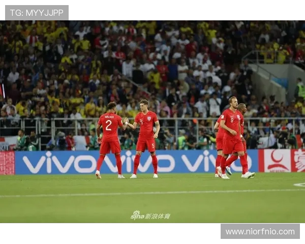 哥伦比亚与英格兰精彩对决回顾及赛后分析全景报道