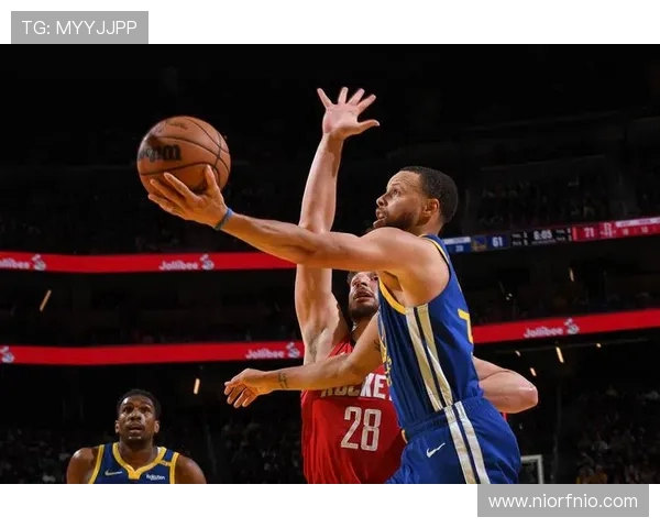 火箭队与勇士队五场精彩对决录像回顾与分析
