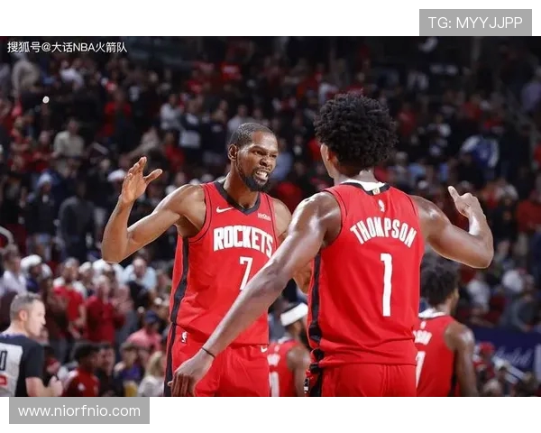 火箭队与爵士队激战四月十八日期待精彩对决与精彩表现