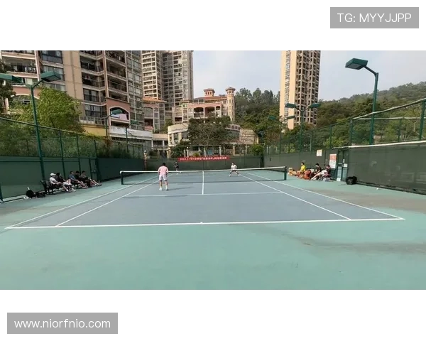 南京网球队与深圳网球队赛后复盘分析个人能力对比与表现总结